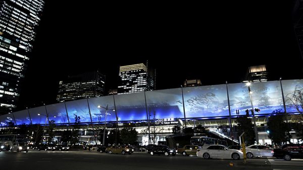 東京駅グランルーフ「Light on Train」