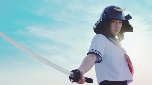 日清食品 チキンラーメン 「INSTANT BUZZ」