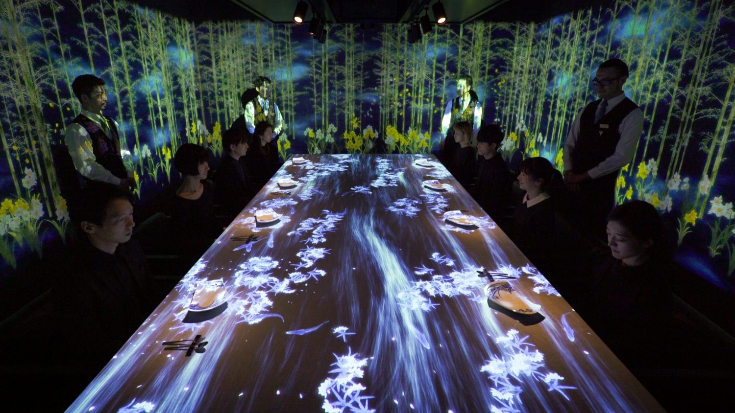 MoonFlower Sagaya Ginza, Art by teamLab