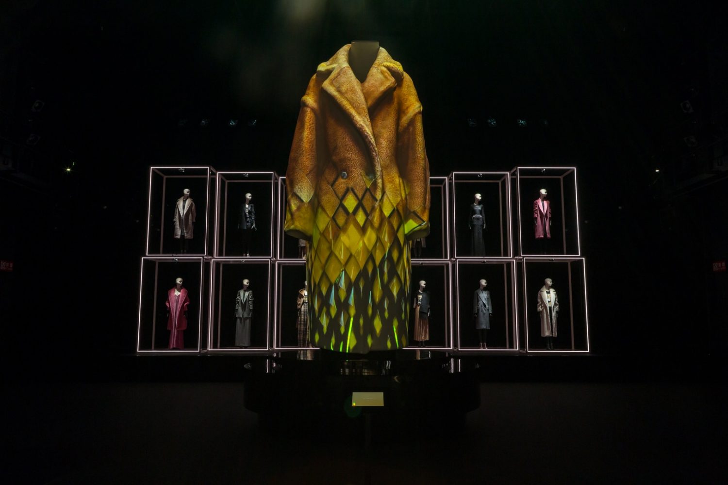 I LOVE MAX MARA