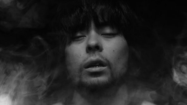 映画「共振」