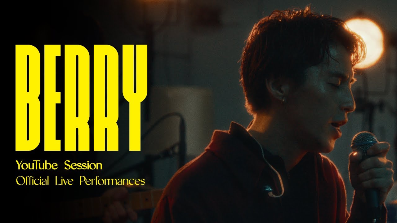 Monthly Mu & New Caledonia – Berry (Official Live Performance)