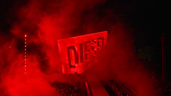DIESEL SS24: AFTER PARTY / VJ