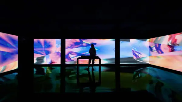 Video installation | 映像作家 100人 Japanese Motion Graphic Creators