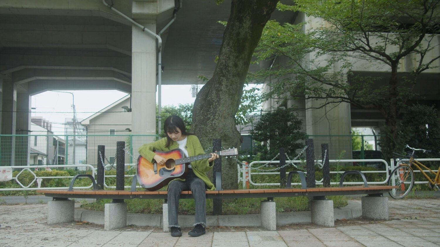 FamilyMart Vision「3クスGIFT」　秋って最高編
