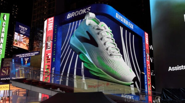 BROOKS – GLYCERIN FLEX 3DOOH / TIMES SQUARE