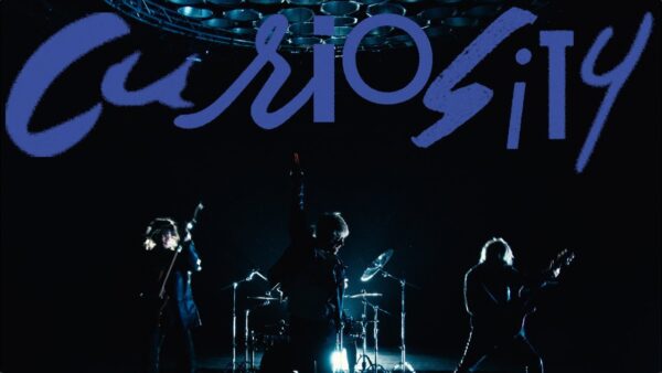 ONE OK ROCK – C.U.R.I.O.S.I.T.Y. feat. Paledusk and CHICO CARLITO - 映像作家: maxilla