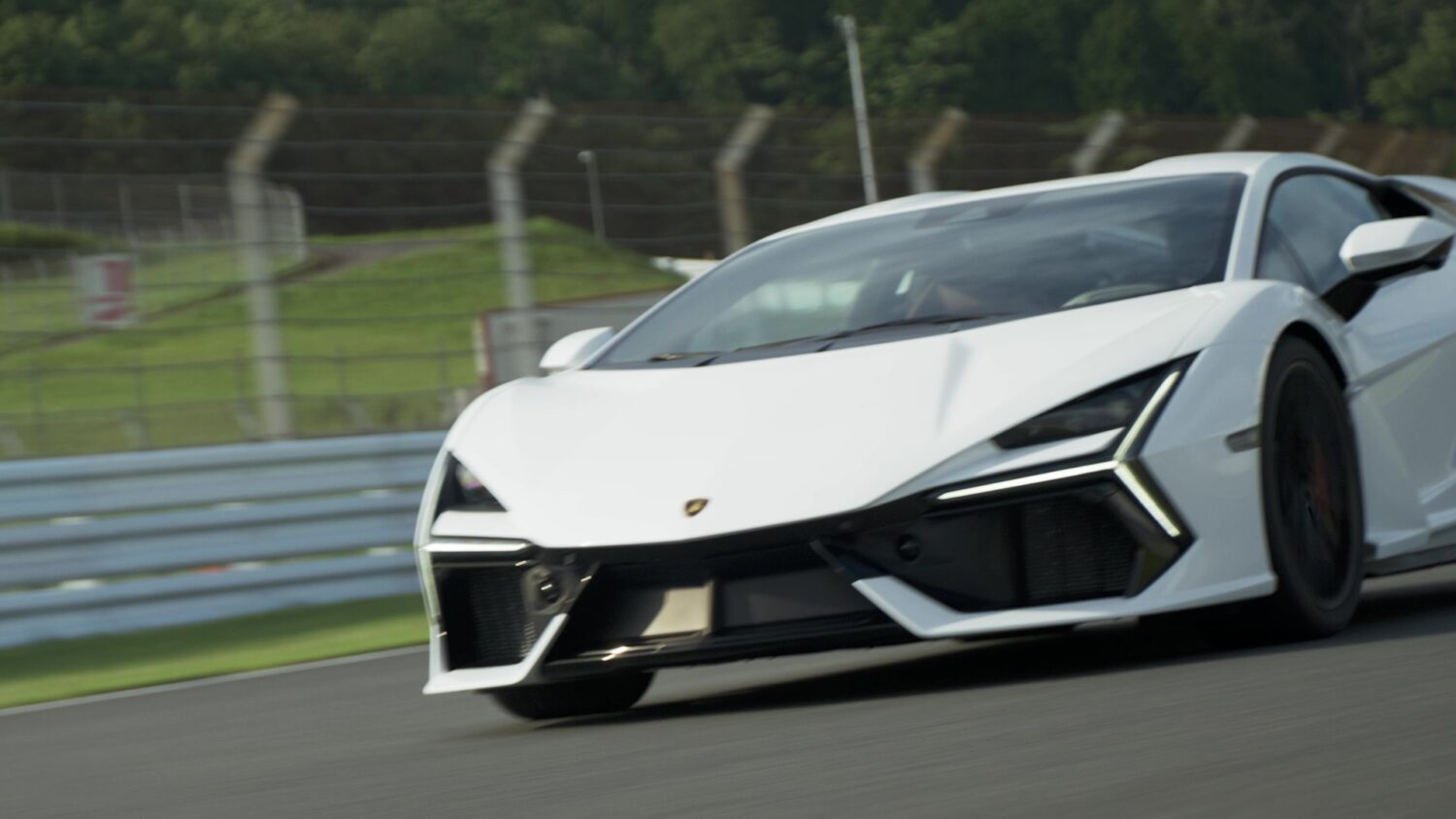LAMBORGHINI REVUELTO Dynamic Experience