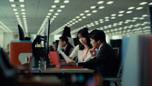 Mitsubishi UFJ Trust and Banking "Behind the Scenes of the General Meeting of Shareholders" - 映像作家: AGLAONEMA